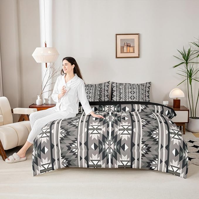 Erosebridal 7 Pcs Vintage Southwestern Queen Comforter Set with Sheets Rustic Western Aztec Bed in A Bag Boho Geometric Farmhouse Bedding Sets for Men Adults Exotic Tribal Nordic Style Bed Set