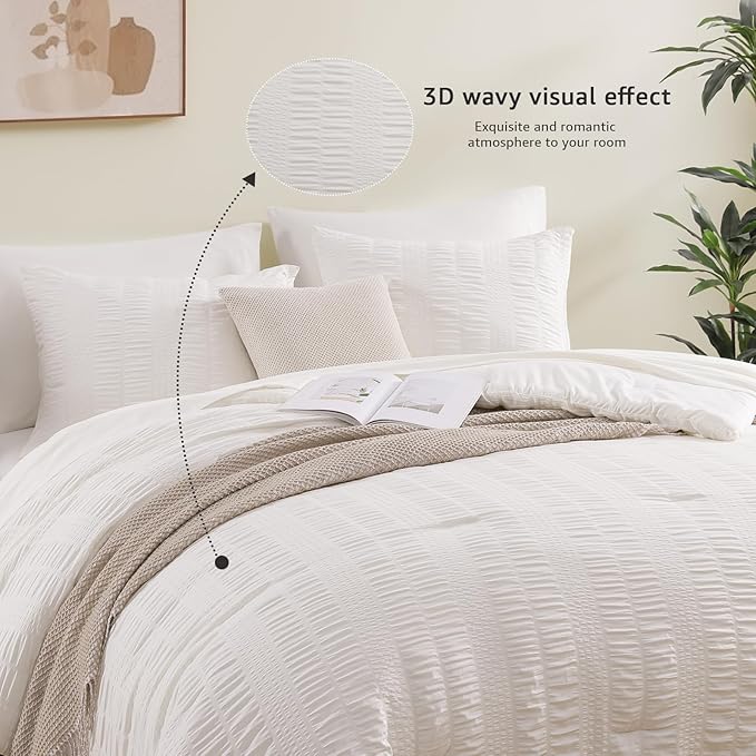 CASAAGUSTO Queen Comforter Set, 7 Pieces Snow White Seersucker Bed in a Bag Queen Size Soft All Seasons, Bedding Sets with Comforter, Flat Sheet, Fitted Sheet, 2 Pillow Shams, 2 Pillowcases