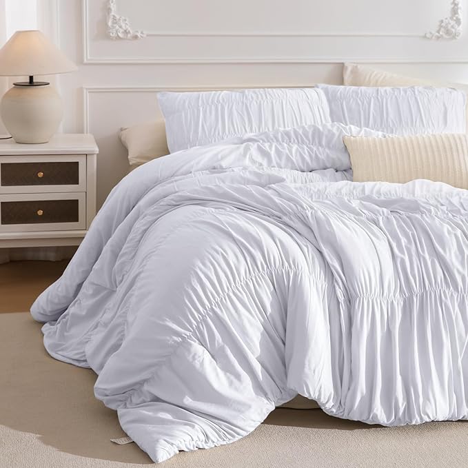 Masaca White Comforter Queen Size(90"x95"),Ruched Ruffle Lightweight Bed Set Ultra Soft Fluffy Textured Shabby Boho Chic Bedding 3-Piece (1 White Comforter+2 Pillow Shams)
