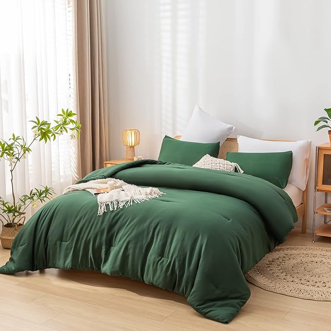 weigelia Emerald Full Size Comforter 3PCS Microfiber Full Size Comforters Set for All Season Boho Dark Green Comforter for Women and Men Soft Lightweight Bed Comforter Set