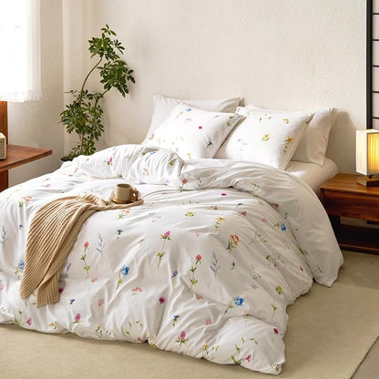 Wake In Cloud - Floral Comforter Set, Cottagecore Cute Aesthetic Watercolor Tiny Flowers and Leaves, Soft Lightweight Bedding for Women Teen Girls, 3 Pieces, White, Twin/Twin XL Size