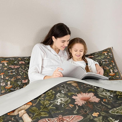 Erosebridal Boys Gothic Moth Black Comforter Set Toddler, Boho Mushroom Bedding Set Butterfly Vintage Floral Comforter, Retro Leaf Wild Mushroom Quilt with 1 Pillowcase for Kids Teens Women Men