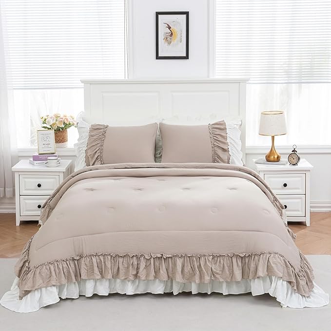 Shabby Chic Bedding Set Boho King Size Comforter Set Ruffle Bedroom Home Decor Ultra Soft Microfiber Taupe Bed Set Farmhouse Down Comforter Bohemian White Ruffled Quilt Set for Girls Women