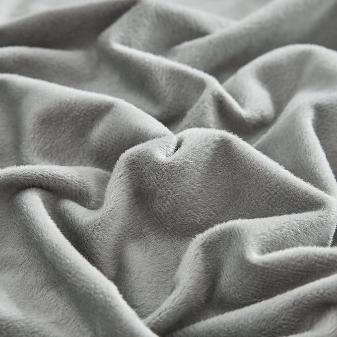 CLOTHKNOW Grey Velvet Queen Comforter Set Fluffy Bedding Comforter Sets Soft Gray Queen Comforter Flannel Comforter with 2 x Pillow Cases