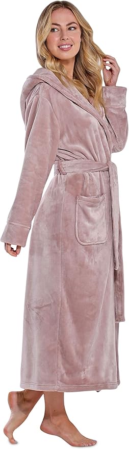 Turquaz Oversize Premium Luxury Ultra Soft Warm Robes for Women Plush Fleece Bathrobe for Women with and Spacious Pockets