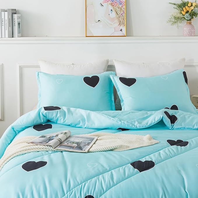 Caressma Love Pattern Girls Comforter Set Full Size, Sky Blue Cute Love Heart Print Comforter Bedding Set for All Seasons, Geometric Soft Microfiber 3 Pieces Comforter Set with Pillowcases