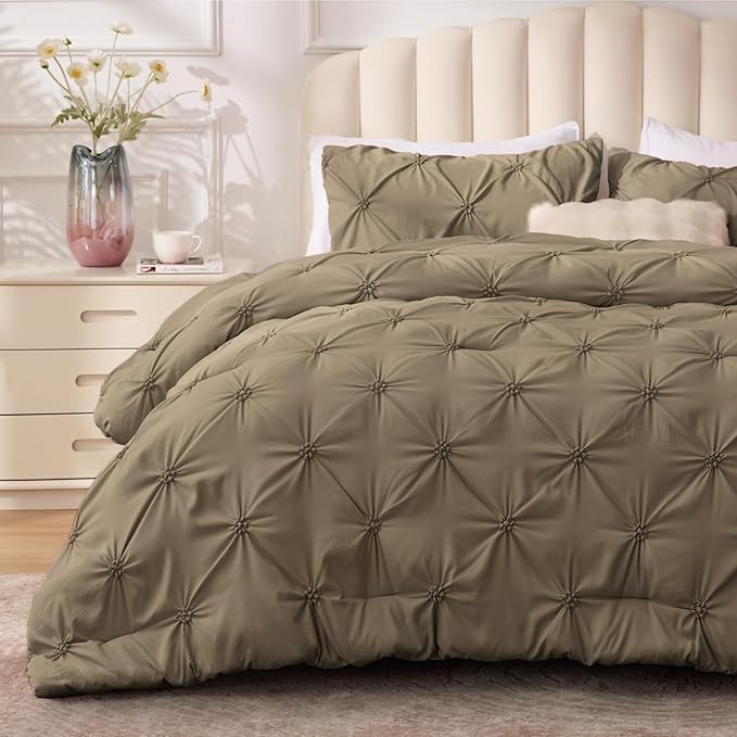 BEDELITE Light Brown King Size Comforter Set - 3 Pieces Boho Pintuck Bedding Comforter Sets, Lightweight Soft & Warm King Bedding Set with 2 Pillowcases for All Season