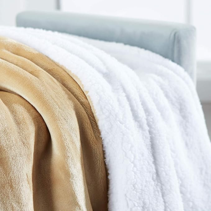 Genteele Sherpa Throw Blanket Super Soft Reversible Ultra Luxurious Plush Blanket, 40 x 50 inches, Camel/White