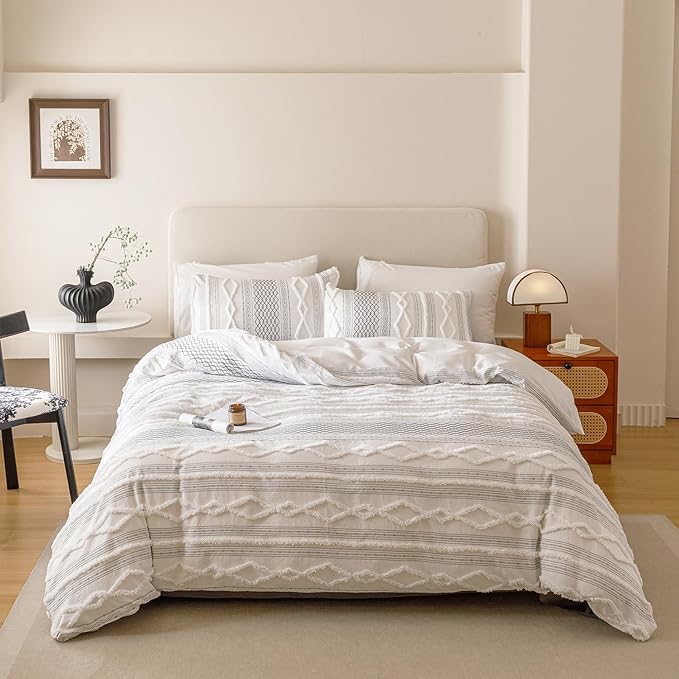 CLOTHKNOW White Black Bohemian Full Size Comforter Sets Clipped Jacquard Farmhouse Bedding Comforter Sets Jacquard Stripes Comforter Soft Fluffy