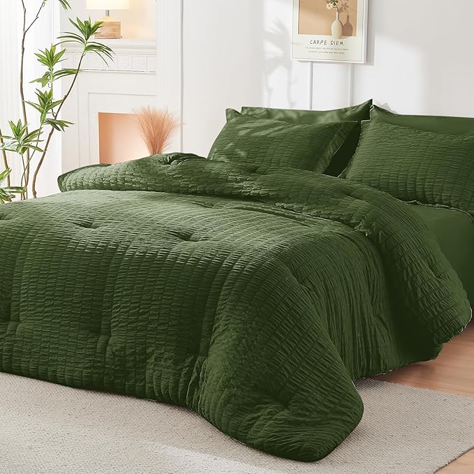 HYMOKEGE Olive Green Twin XL Comforter Set Seersucker 5 Pieces, All Season Luxury Bed in a Bag for Bedroom, Bedding Set with Comforter, Sheets, Pillowcase & Sham