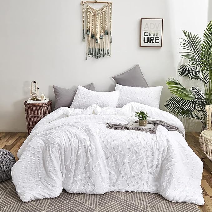 Houseri King Size Comforter Set - Solid White Tufted Bedding - Boho Jacquard Pattern - All White Shabby Chic - Plain Farmhouse Style - King Size Comforter, Quilt, Blankets