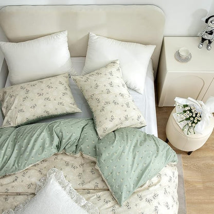 King Comforter Set - Soft Cute Floral Bedding, Green Flower Print Botanical Garden Style, 1 Comforter and 1 Pillowcases for All Seasons