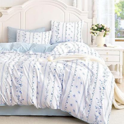 Wake In Cloud - Shabby Chic Comforter Set, Cottagecore Floral Romantic Charming Style with Botanical Stripe Pattern, Soft Lightweight Bedding, 3 Pieces, Blue White, Twin/Twin XL Size