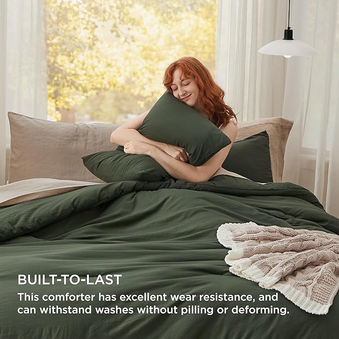 Bedsure Full Comforter Set, Dark Green Soft Prewashed Bedding for All Seasons, 3 Pieces GentleSoft™ Bed Set, 1 Lightweight Comforter (82"x86") and 2 Pillowcases (20"x26")