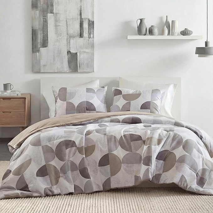 Stylish Three-Tone Printed King Size Comforter Set, 3 Pieces Ultra-Soft Microfiber Bedding Set, Warm and Cozy Comforter for All Seasons, Beige Grey