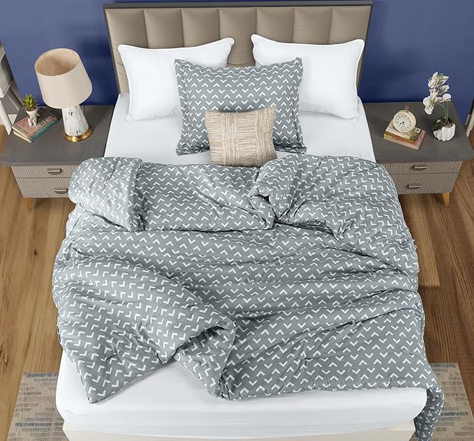 Twin Comforter Set 2 Piece Arrow White by Utopia Bedding Printed Comforters Twin Size Bedding Comforters Set Down Alternative Soft Bed Set 1 Comforter (64 x 88 inches) 1 Pillow Shams (20 x 26 inches)