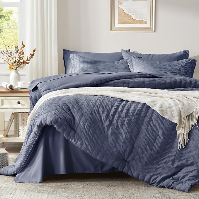 Zzlpp Queen Bedding Set 7 Pieces, Greyish Blue Seersucker, All Season Comforter Set with 1 Comforter, 2 Pillow Shams, 2 Pillowcases, 1 Flat Sheet, 1 Fitted Sheet