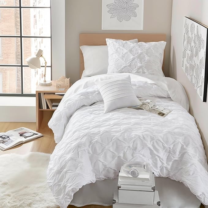 Comfort Spaces Twin/Twin XL Comforter Set for College Ogee Ruched Crinkle Texture Breathable Comforter Set Twin Dorm All Season Lightweight Bedding Set Shabby Chic Décor Pilow White 3 Piece