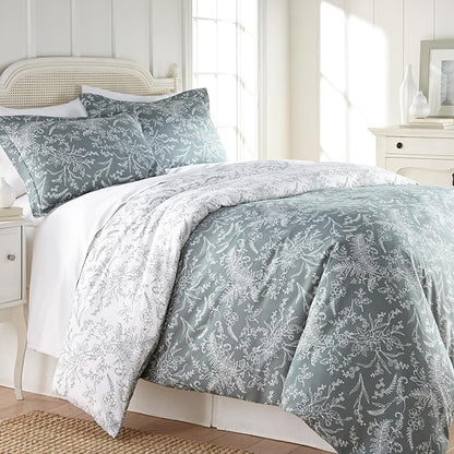 Southshore Fine Living, Inc. Twin Mattress Comforter Set, Hotel Quality Bedding, Floral Bedspread with Matching Pillow Sham for Twin/XL Beds, Reversible Bed Comforter, Winter Brush Teal/White