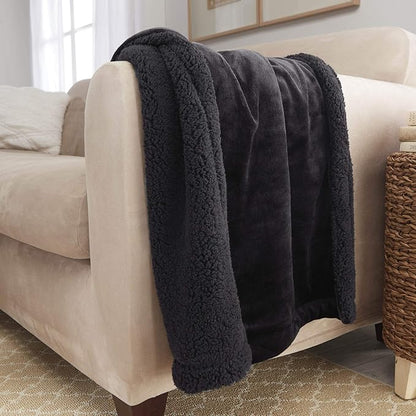 Genteele Sherpa Throw Blanket Super Soft Reversible Ultra Luxurious Plush Blanket, 50 x 60 inches, Black/Black
