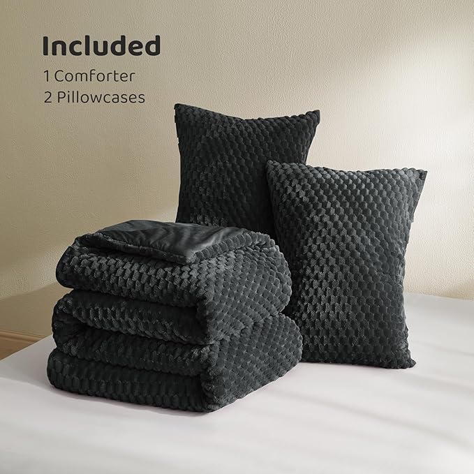 Petrichor Fluffy Queen Comforter Set - Ultra-Soft Black Flannel Thick Comforter for Queen Bed, Luxury Warm Bedding Set for Winter & Fall, Cozy Fuzzy Bed Set 3 Pieces (1 Comforter & 2 Pillowcases)