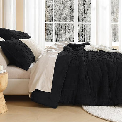 Litanika Fluffy Full Size Comforter Set Black, 3 Pieces Warm Sherpa Fleece Winter Bedding Set,Jacquard Checkered Plush Fuzzy Bed Set(1 Comforter, 2 Pillowcases)
