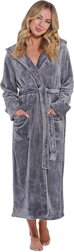 Turquaz Oversize Premium Luxury Ultra Soft Warm Robes for Women Plush Fleece Bathrobe for Women with and Spacious Pockets