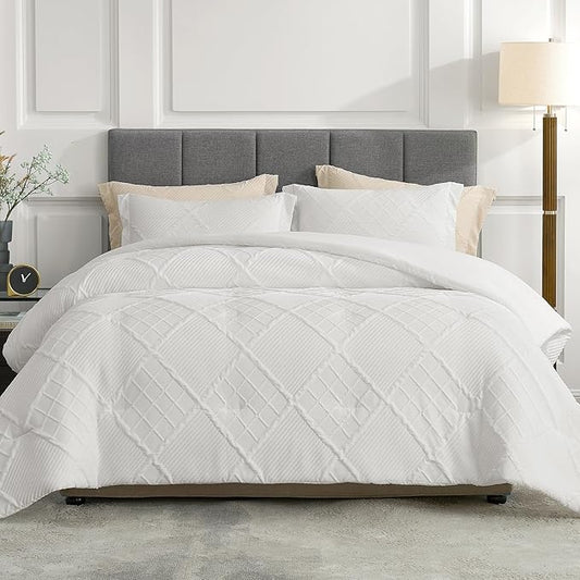 Amélie Home Twin Comforter Set, 2 Piece White Jacquard Bedding Set with 1 Pillow case, Soft Microfiber Diamond Design, Lightweight All-Season for Bedroom & Dorm