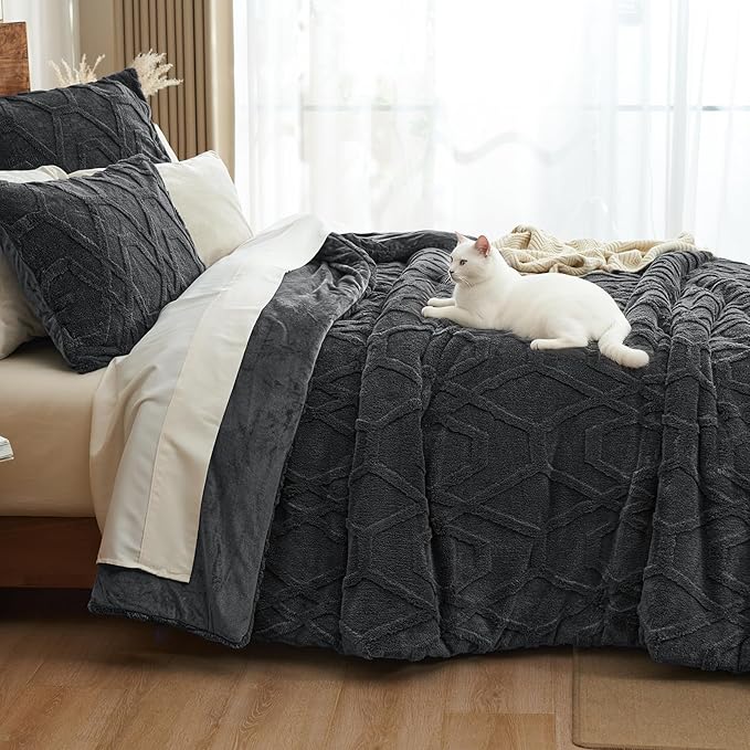 PHF Warm Sherpa Fleece Queen Comforter Set, 3D Tufted Fluffy Dark Grey Bedding for Winter, Soft 3 Pieces Shaggy Bed Set, 1 Comforter (90"x90") and 2 Pillowcases (20"x26")