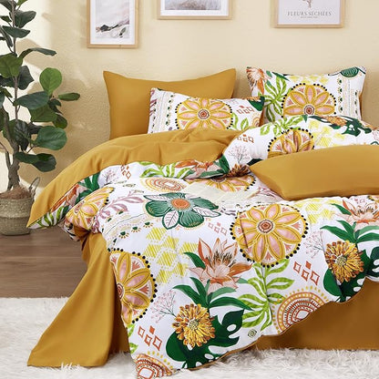 Wake In Cloud - Boho Comforter Set, Floral Farmhouse Botanical Western Style with Colorful Flowers and Tropical Leaves, Soft Lightweight Bedding, 3 Pieces, Amber Gold, Queen Size