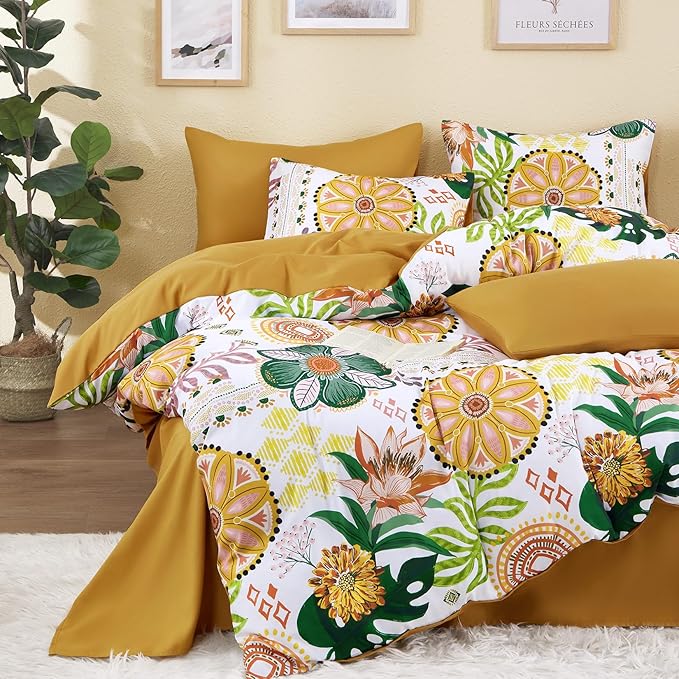 Wake In Cloud - Boho Comforter Set, Floral Farmhouse Botanical Western Style with Colorful Flowers and Tropical Leaves, Soft Lightweight Bedding, 3 Pieces, Amber Gold, Twin/Twin XL Size