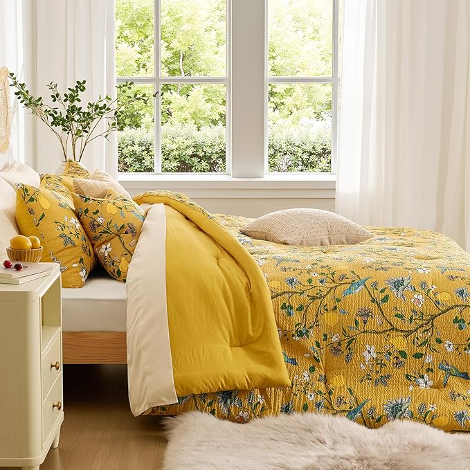 MUSSEL Bedding King Size Comforter Set 3 Pieces,Yellow Vintage Botanical Floral Pattern Bed Comforter Sets,Boho Whimsical Modern Printed Design Cute Seersucker Bedroom Comforter and Shams