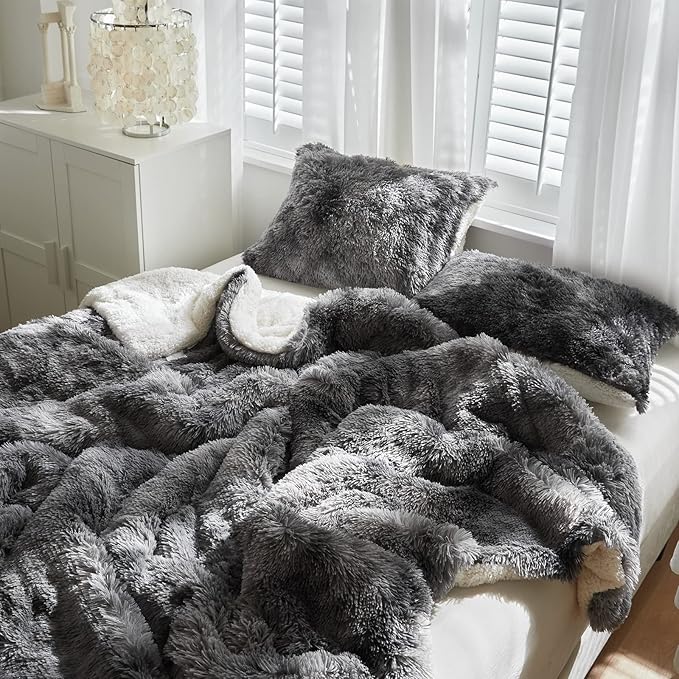 Flysheep Luxury Faux Fur Shaggy Fluffy Comforter Set King Size Mixed Black and White Long Hair, 3 Pieces Plush Flannel Sherpa Backing Reversible Soft Microfiber Bedding Set Super Warm for Winter