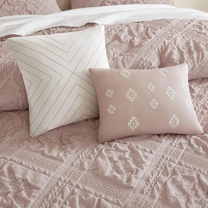 Madison Park Shabby Chic Comforter Set 5-Piece Queen Size, Puffy Seersucker Textured Grid Pattern Boho Bedding, Dusty Pink Plaid Comforter with 2 Shams & 2 Decorative Pillows