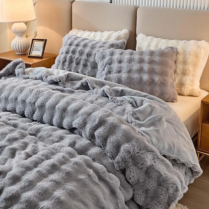 Twin Faux Rabbit Fur Comforter Set - 3 Pieces Fluffy Bedding Set Ultra Soft Warm Shaggy Winter Flannel Bed Set, Luxury Skin Friendly Sherpa Comforter Set & 2 Pillow Shams for Thanksgiving Light Gray
