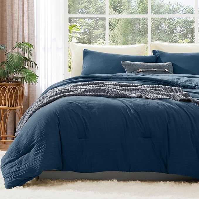 WRENSONGE Queen Comforter Sets - 3 Pieces Prewashed Serenity Blue Comforter Soft Lightweight for All Seasons,Down Alternative Comforters Queen Size with 2 Pillow Shams