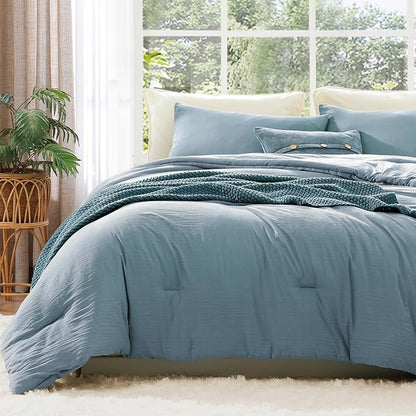 WRENSONGE Full Size Comforter Sets - 3 Pieces Dusty Blue Comforter Prewashed Soft Lightweight for All Seasons, Fluffy Down Alternative Comforter Full Size with 2 Pillow Shams