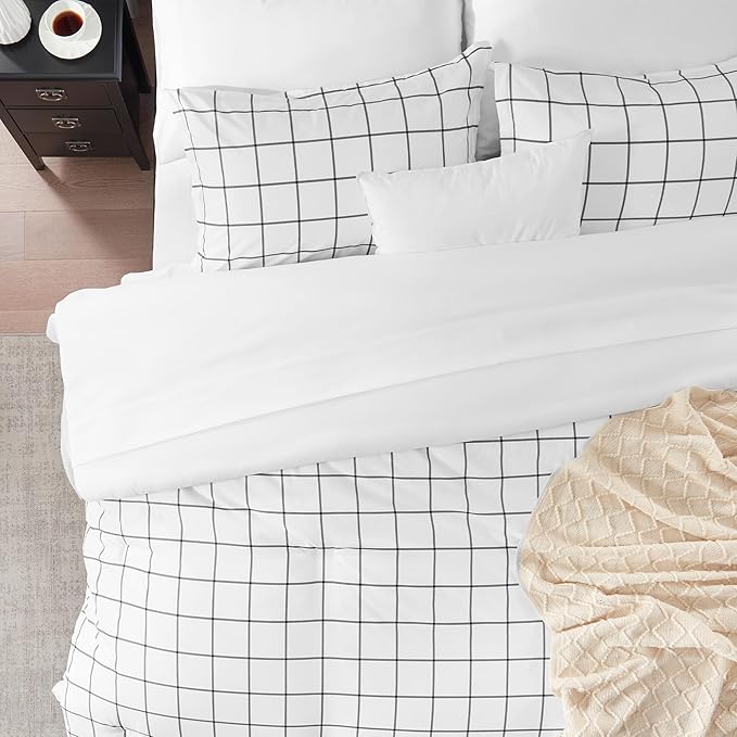 SLEEP ZONE Comforter Set for Queen Size, All-Season Queen Down Alternative Quilted Comforter, Winter Warmth Breathable,Super Soft,Machine Washable(88x88) (Grey Grid White, Queen)