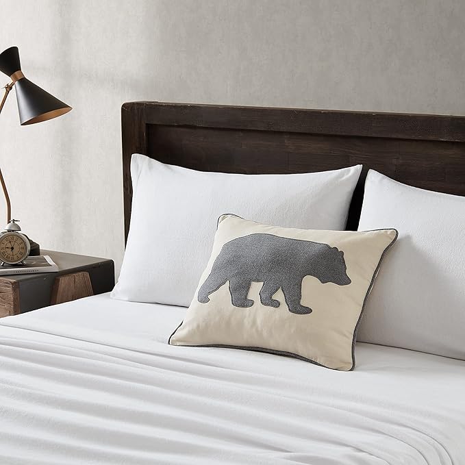 Eddie Bauer Home Throw Pillow with Zipper Closure, Perfect Luxurious Bedding Set for Bed or Sofa, 16" x 20", Bear Twill Grey