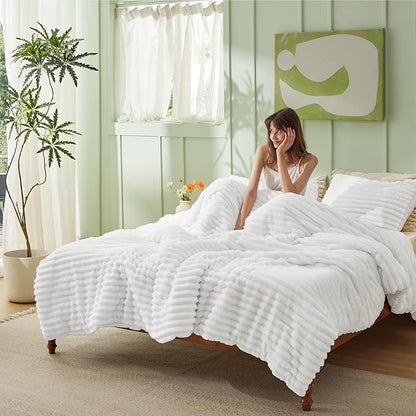 Bedsure King Size Comforter Set - GentleSoft™ 3 Pieces Fluffy Double-Side Fleece Comforter Set, Cozy Striped Room Decor Aesthetic, Luxury Bright White King Bedding with 2 Pillowcases, 104x90 Inches