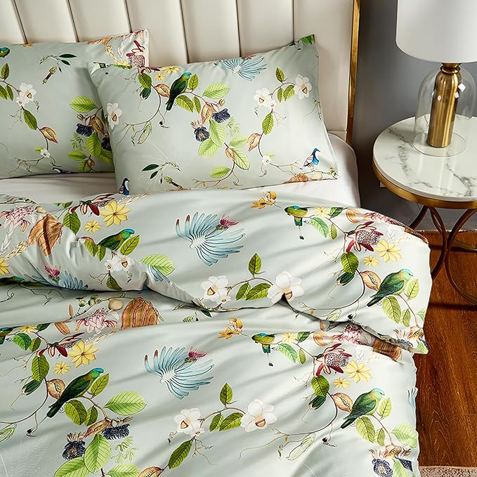 mixinni Floral Comforter Set Full Size, Fluffy Soft Microfiber Cute Flower Birds Bedding Sets for All Season, 1 Vibrant Colors Comforter and 2 Pillowcases-Full Size