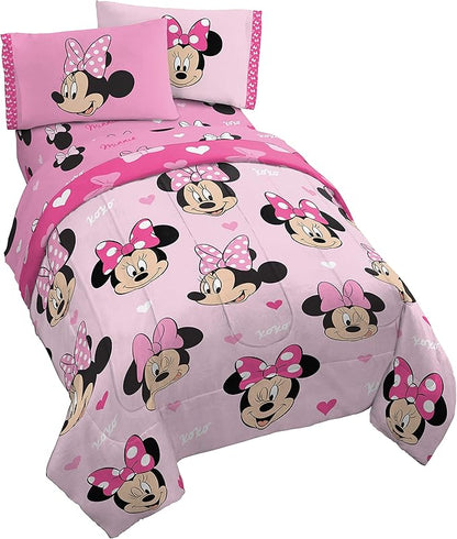 Jay Franco Disney Minnie Mouse Hearts N Love 5 Piece Full Size Bed Set - Includes Reversible Comforter & Sheet Set - Super Soft Fade Resistant Microfiber - (Official Disney Product)