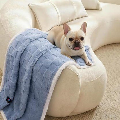 Luciphia Waterproof Dog Blanket for Medium Dogs Washable Soft Sherpa Fleece Cat Blankets with 3D Jacquard Cozy Calming Reversible Couch Protector Furniture Protection for Pet, Blue White, 57x40 inch