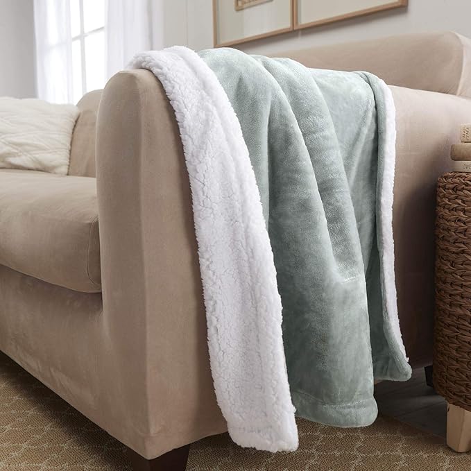 Genteele Sherpa Throw Blanket Super Soft Reversible Ultra Luxurious Plush Blanket, 40 x 50 inches, Sage/White
