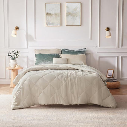 Intelligent Design Velvet Comforters King Bedding Reversible, All Season, Diamond Quilted Bedding Microfiber Comforters, Felicia, King/Cal King, Champagne 4 Piece