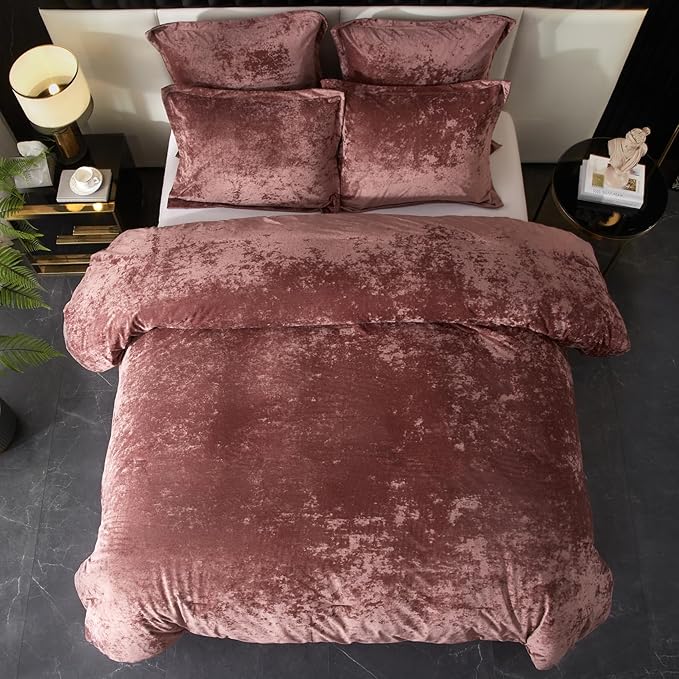 Ivellow Crushed Velvet Comforter Set King, Lightweight Comforter Set, 5pcs Ultra Soft Breathable Pink Comforter Set, Luxury Cozy Flannel Comforter King Size (1 Comforter,2 Pillow Shams, 2 Euro Shams)