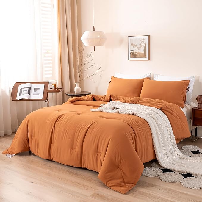 Ultra-Soft Burnt Orange King Size Comforter Set, 3 Pieces Solid Terracotta Rust Fluffy Cozy Comfy Polycotton Quilted Bedding Down Blanket Comforter for All Season (1 Conforter 2 Pillowcase)