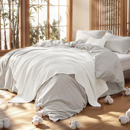 Bedsure 5 Pieces Cotton Comforter Set with Cotton Waffle Throw Blanket - Beige Queen Comforter, Pillow Shams, White Cooling Blanket of Rayon Derived from Bamboo for Hot Sleepers, Throw Pillow