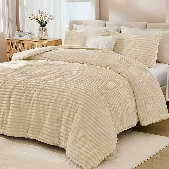 Andency Fleece Queen Comforter Set, 3 Pieces Beige Comforter Set for Queen Size Bed, Soft Warm Cream Fluffy Fuzzy Luxury Bedding Set for Winter (1 Comforter & 2 Pillowcases)