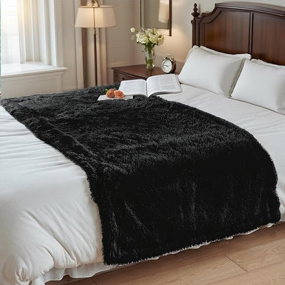 gogobunny Waterproof Dog Blanket for Couch & Furniture Protection - Super Soft Reversible Throw for Large Dogs & Cats, Calming Washable Fur & Sherpa Pet Blanket (33x77 Inch, Black)